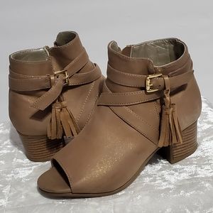 Reaction Reaction Kenneth Cole Taupe Glittery Open Toe Tassel Sandals